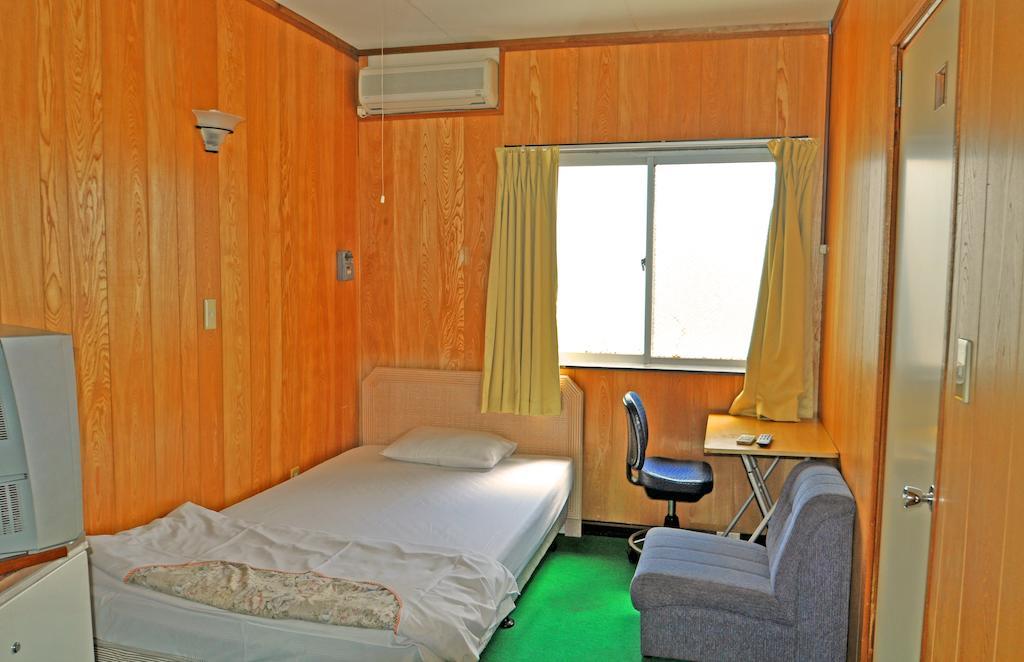 Yoshida Hotel Окинава Номер фото